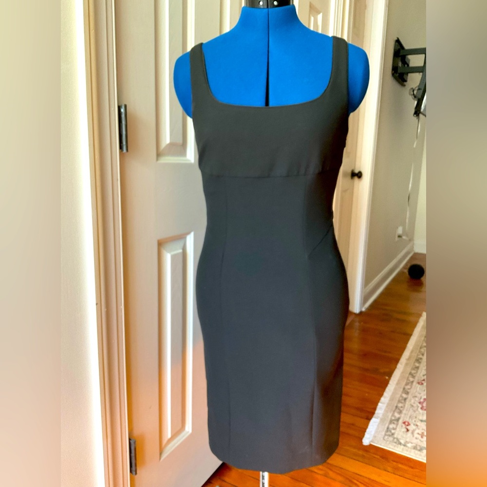 Diane Von Furstenberg LBD size 4